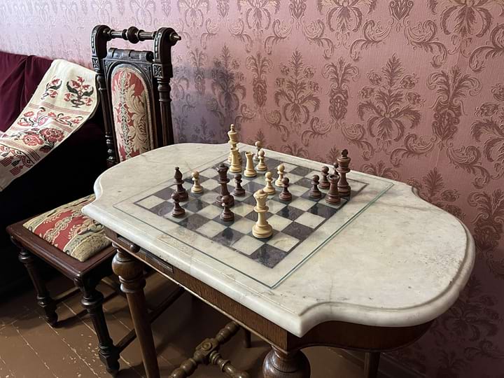 Столик шаховий Старицького
